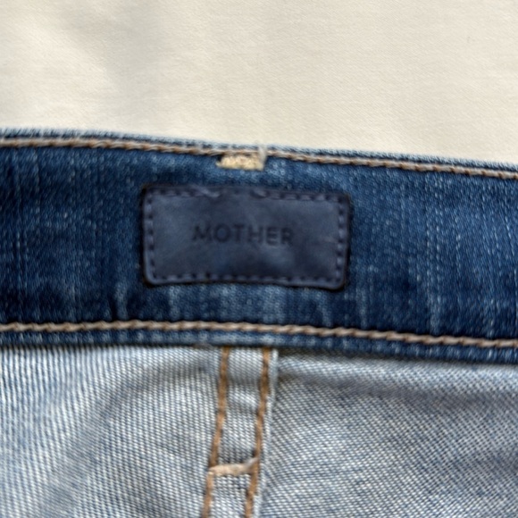 Mother The Hustler Ankle Fray Jeans, size 24 - Picture 3 of 7